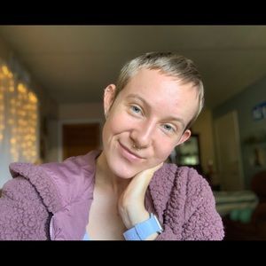 Meet your Posher, Casey